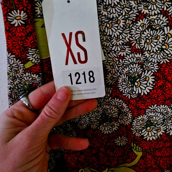 NWT KERMIT LULAROE SHORT SLEEVE SHIRT - Picture 3 of 4